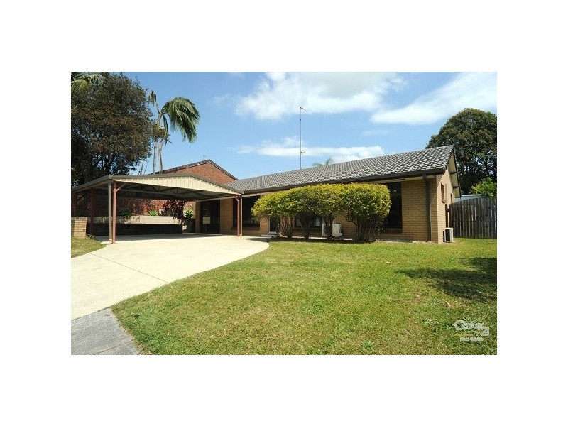 8 Cairngorm Street, Carrara QLD 4211