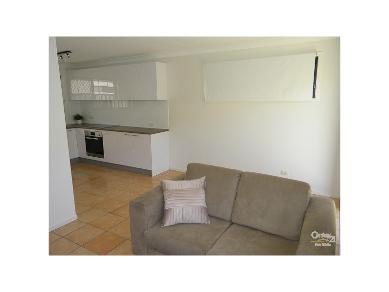 1/145 Sunshine Parade, Miami QLD 4220