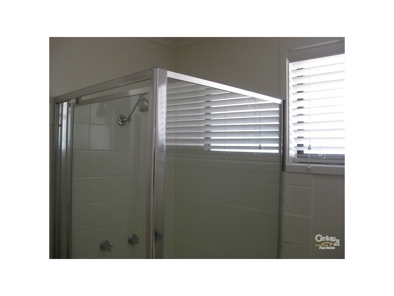 2/145 Sunshine Parade, Miami QLD 4220