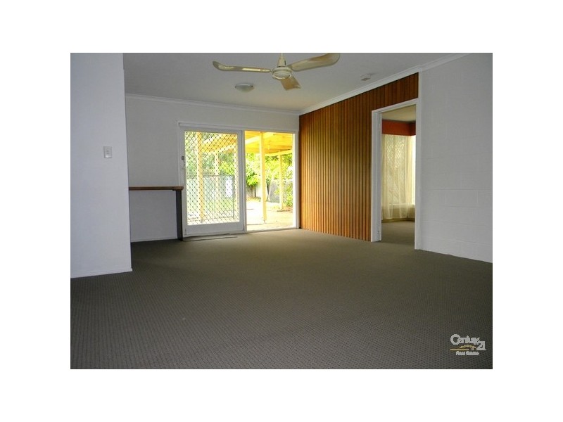 64 Allambi Avenue, Broadbeach Waters QLD 4218