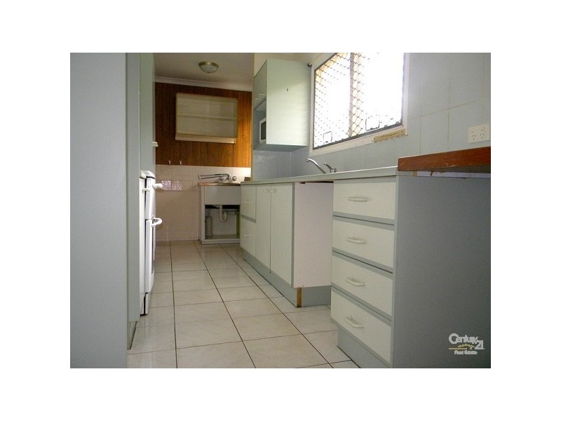 64 Allambi Avenue, Broadbeach Waters QLD 4218