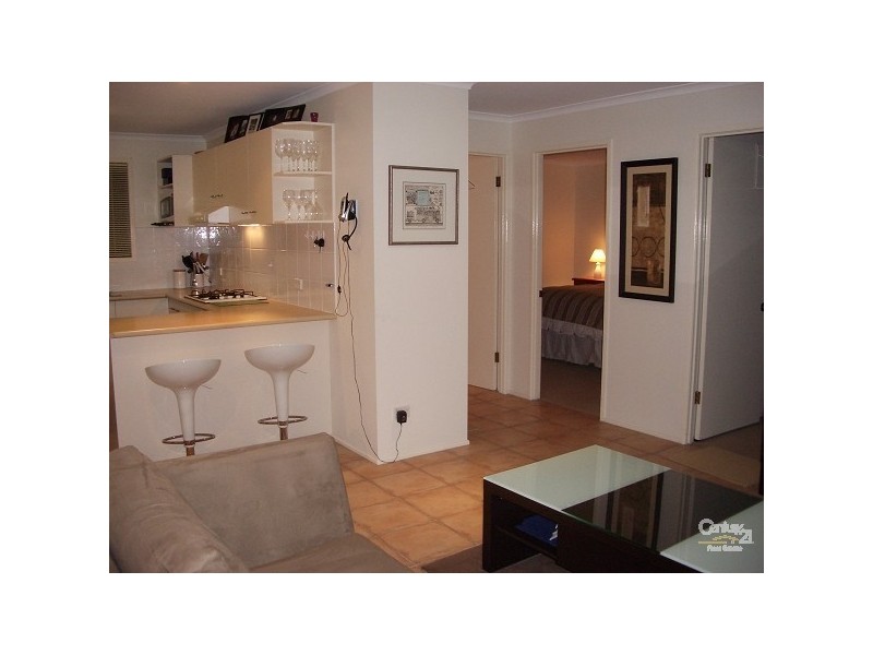 2/9 Snipe Street, Miami QLD 4220