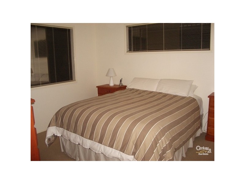 2/9 Snipe Street, Miami QLD 4220