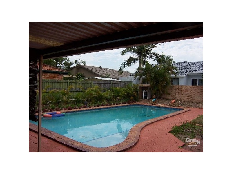 46 Edinburgh Road, Benowa QLD 4217