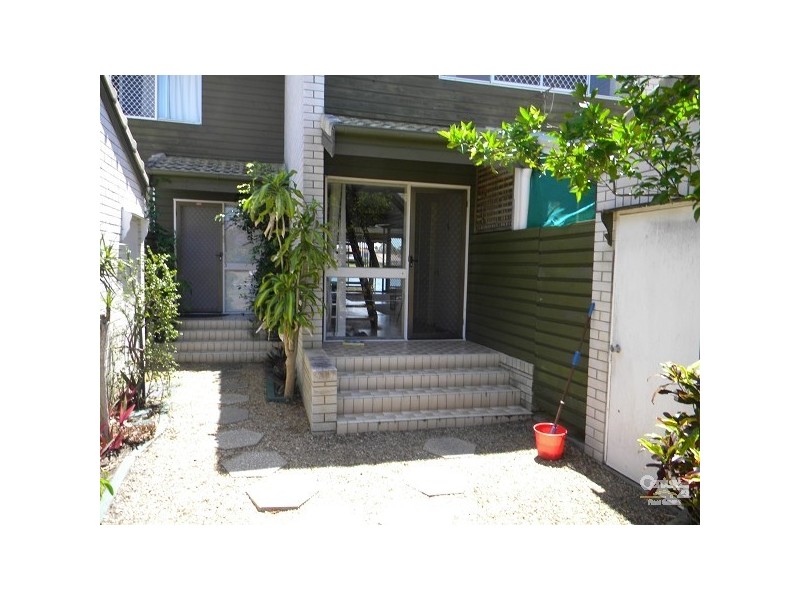 4/6 Aquila Court, Mermaid Waters QLD 4218