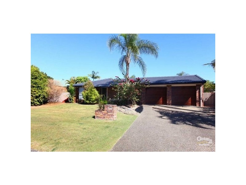 5 Curacao Place, Clear Island Waters QLD 4226