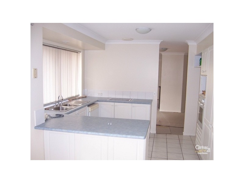 5 Curacao Place, Clear Island Waters QLD 4226