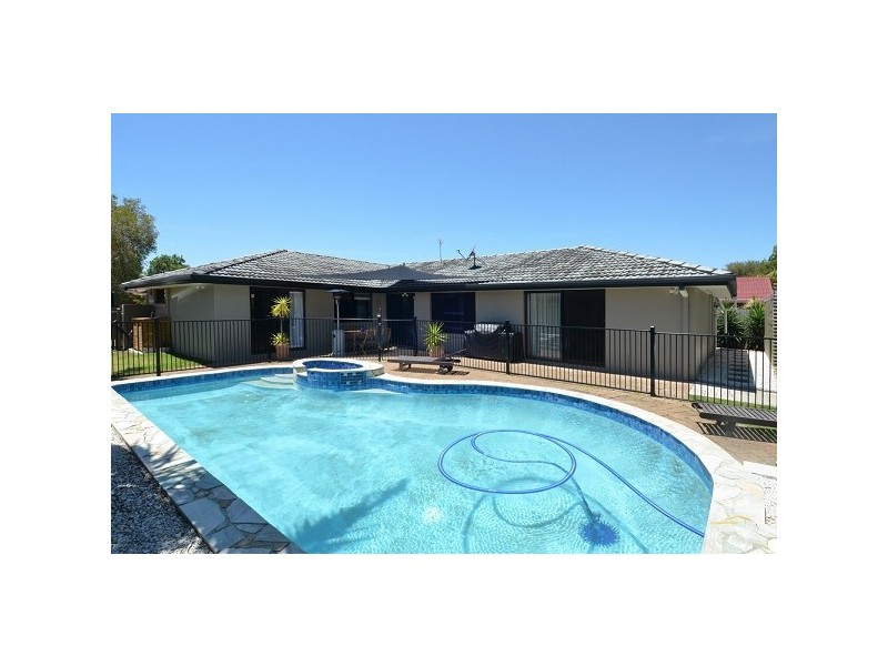 19 Willis Court, Mermaid Waters QLD 4218