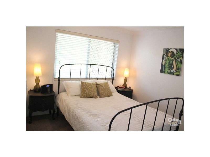 2/72 Seagull Avenue, Mermaid Beach QLD 4218