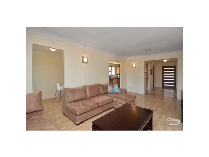 150 Markeri Street, Mermaid Waters QLD 4218