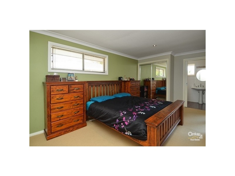 150 Markeri Street, Mermaid Waters QLD 4218