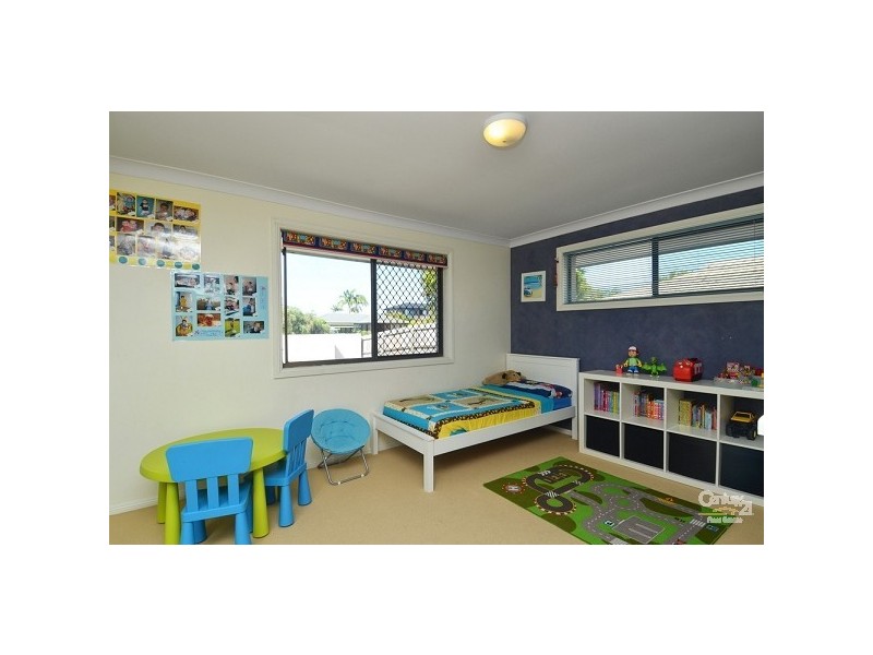 150 Markeri Street, Mermaid Waters QLD 4218