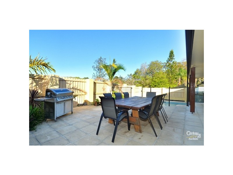 4 Yarradup Street, Ashmore QLD 4214