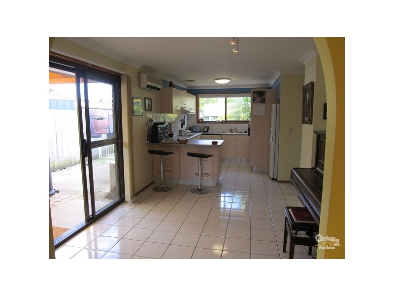 7 Falcon Court, Burleigh Waters QLD 4220