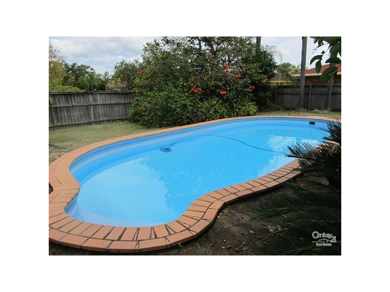 7 Falcon Court, Burleigh Waters QLD 4220