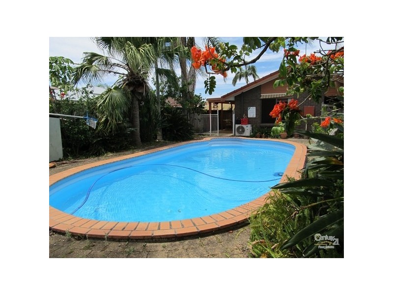 7 Falcon Court, Burleigh Waters QLD 4220