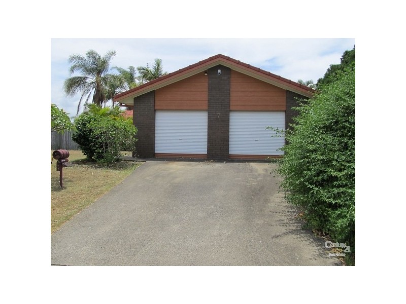 7 Falcon Court, Burleigh Waters QLD 4220