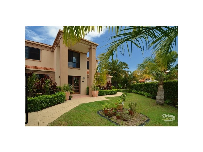 42 Meadowview Drive, Carrara QLD 4211