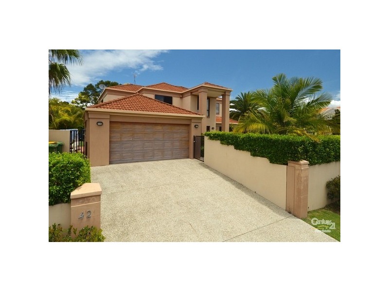 42 Meadowview Drive, Carrara QLD 4211