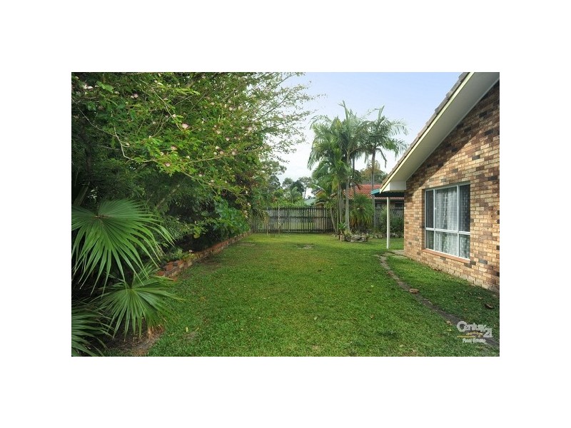 10 Bradley Avenue, Miami QLD 4220