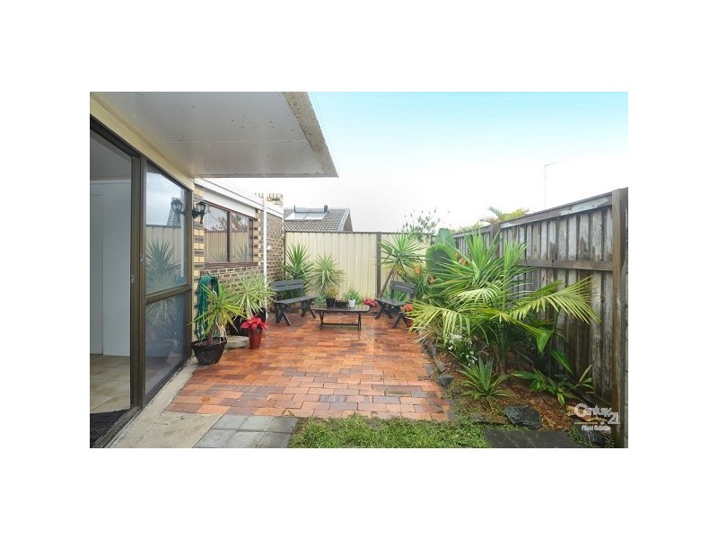 2/24 Doggett Drive, Miami QLD 4220