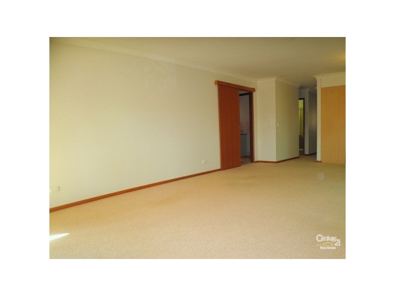 2/6 Gardiners Place, Southport QLD 4215