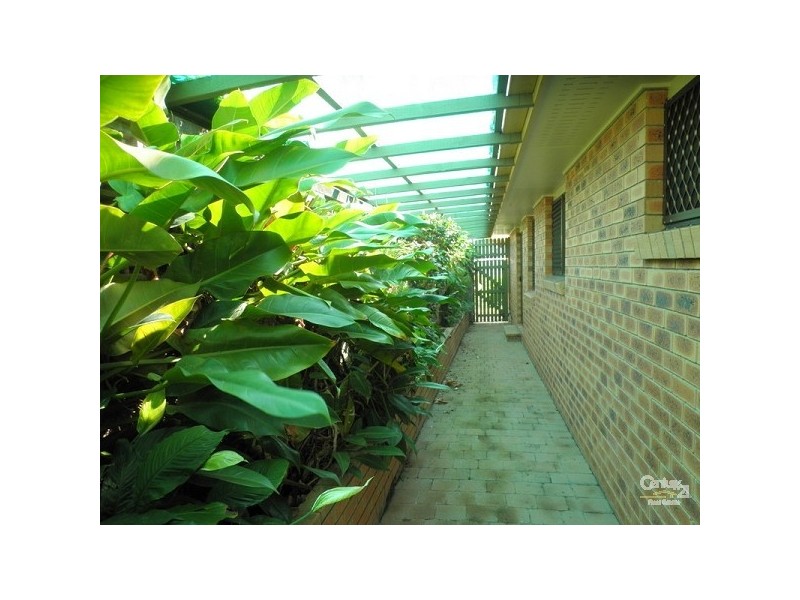 2/6 Gardiners Place, Southport QLD 4215