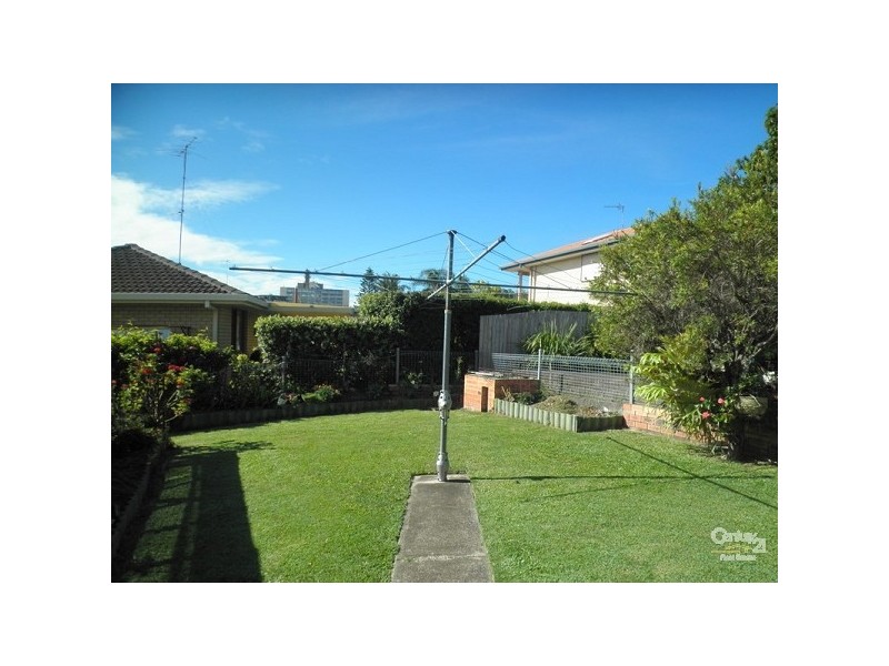 2/6 Gardiners Place, Southport QLD 4215