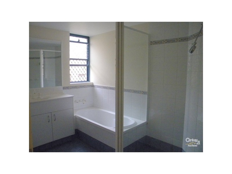 10/89 Frank Street, Labrador QLD 4215