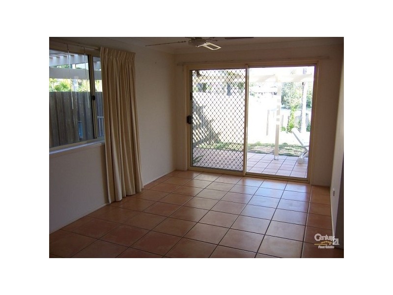 94 Hooker Boulevard, Broadbeach Waters QLD 4218