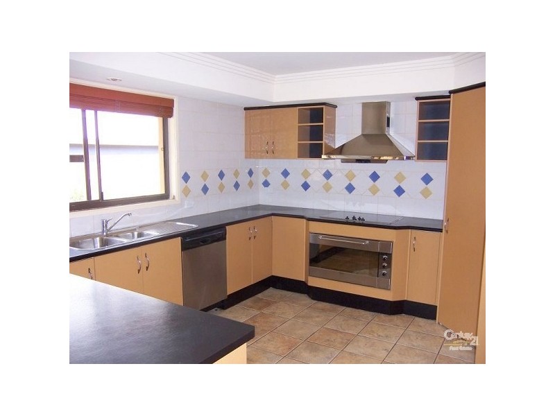 24 Daimler Drive, Bundall QLD 4217