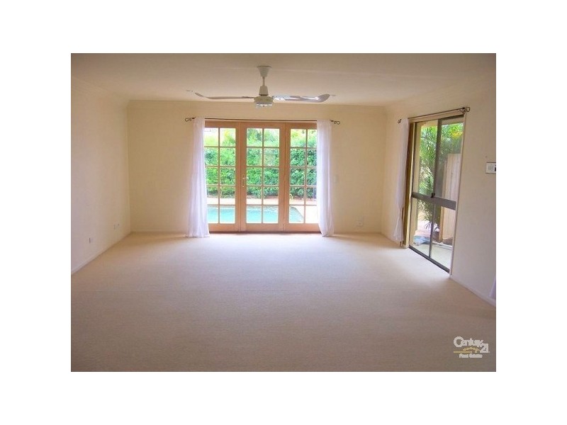 24 Daimler Drive, Bundall QLD 4217
