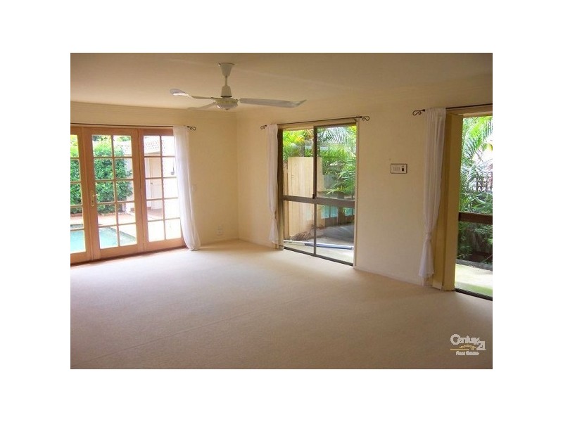 24 Daimler Drive, Bundall QLD 4217