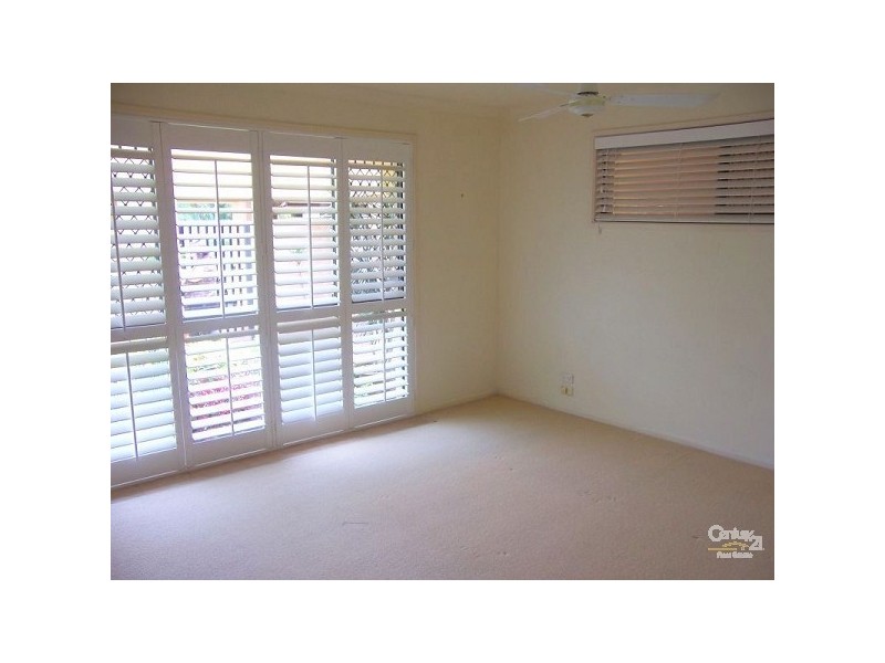 24 Daimler Drive, Bundall QLD 4217