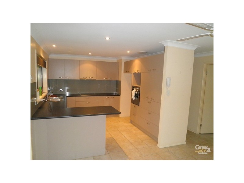 26 Wayfarer Avenue, Mermaid Waters QLD 4218