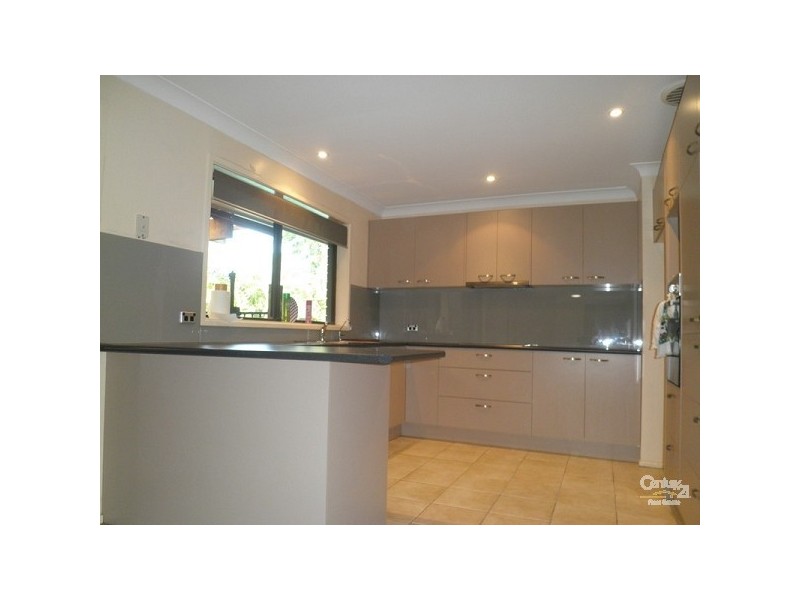 26 Wayfarer Avenue, Mermaid Waters QLD 4218