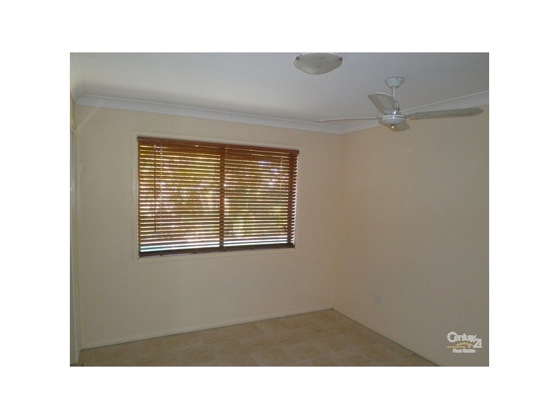 26 Wayfarer Avenue, Mermaid Waters QLD 4218