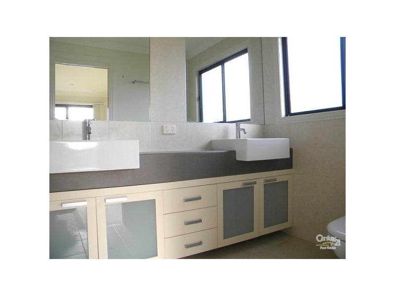 1/190 Queen Street, Southport QLD 4215