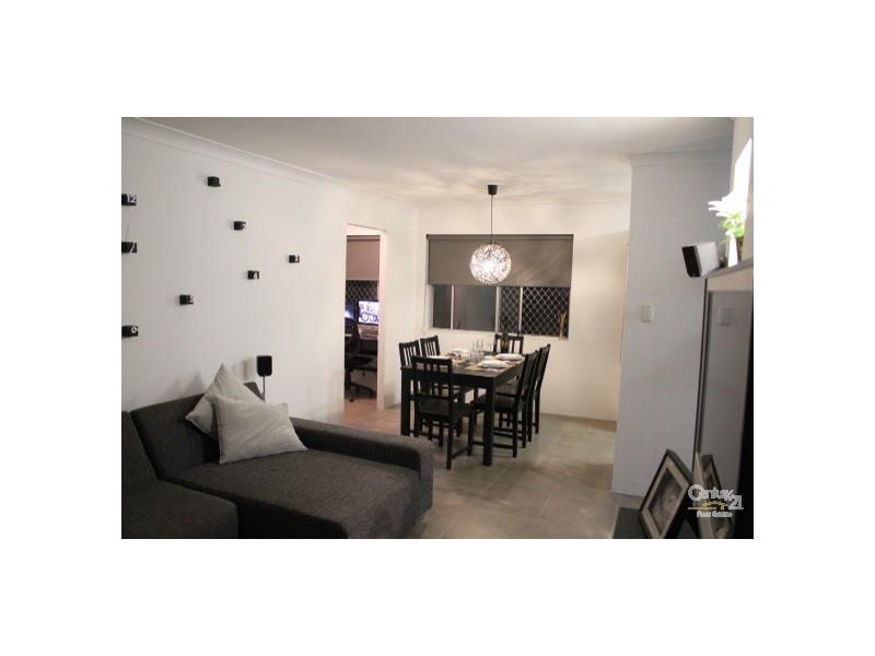 2/72 Seagull Avenue, Mermaid Beach QLD 4218