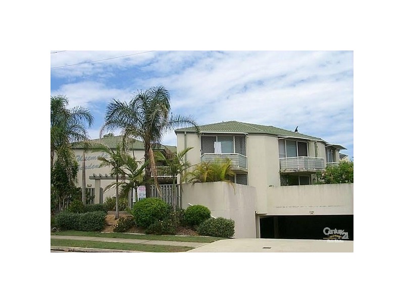 11/15 Weemala Street, Chevron Island QLD 4217