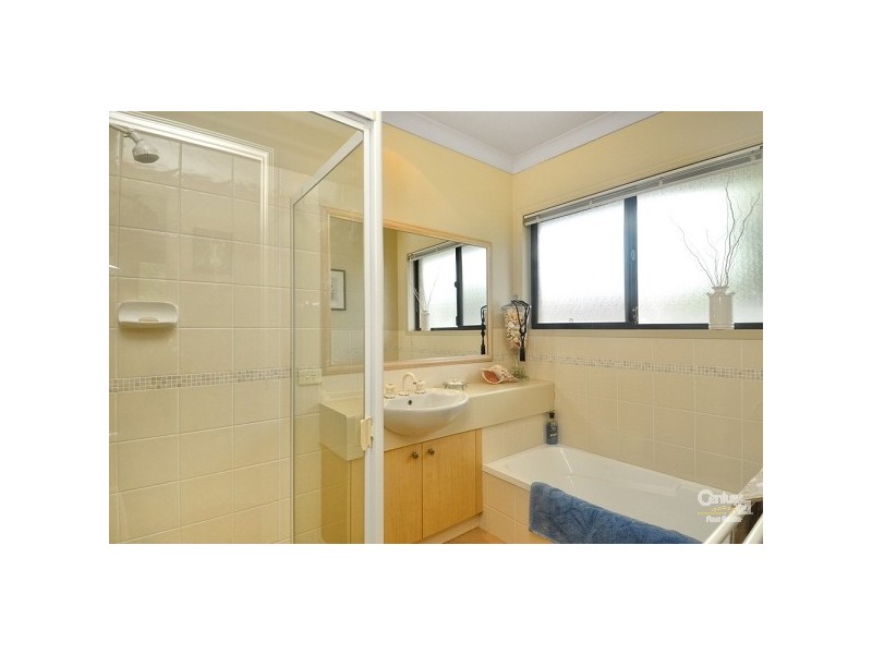 49 Grebe Place, Burleigh Waters QLD 4220