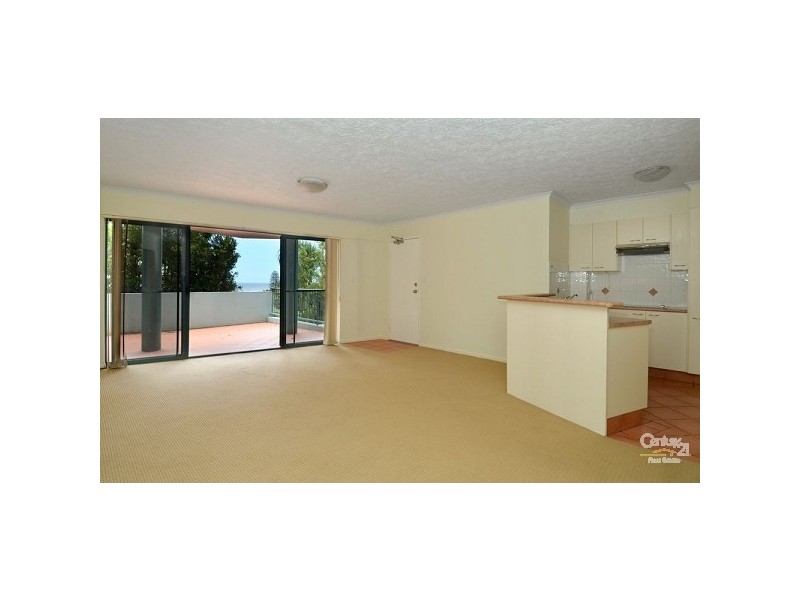 1/2 Brake Street, Burleigh Heads QLD 4220