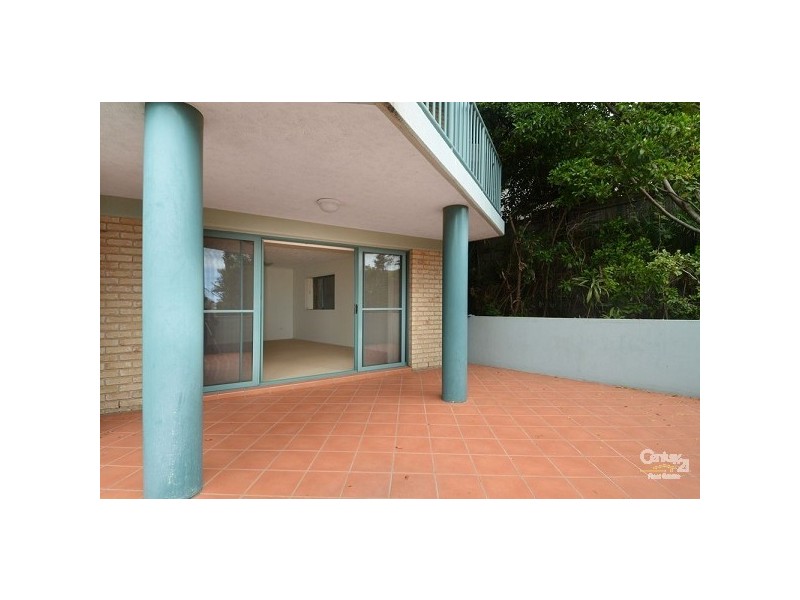1/2 Brake Street, Burleigh Heads QLD 4220