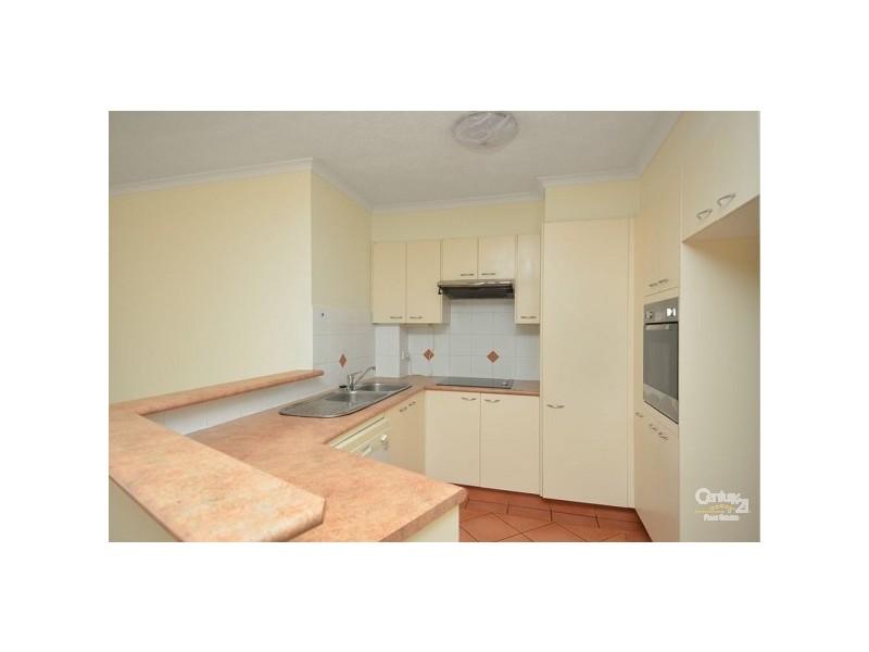 1/2 Brake Street, Burleigh Heads QLD 4220