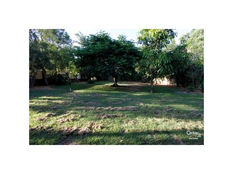 8 Cruiser Court, Mermaid Waters QLD 4218