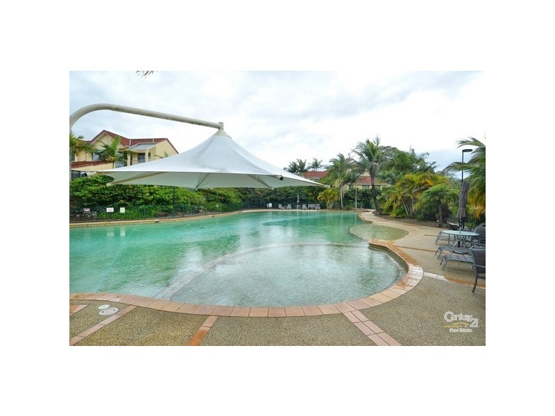 125 Santa Cruz Boulevard, Clear Island Waters QLD 4226