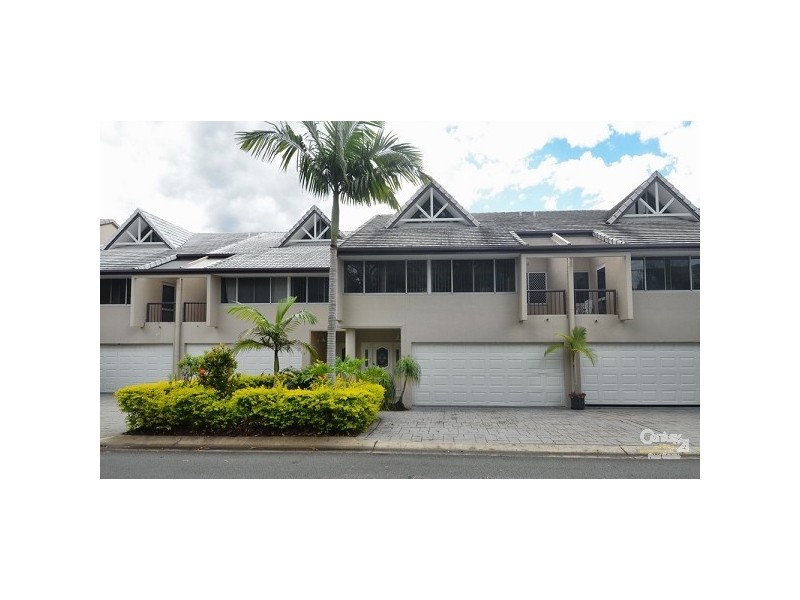 125 Santa Cruz Boulevard, Clear Island Waters QLD 4226