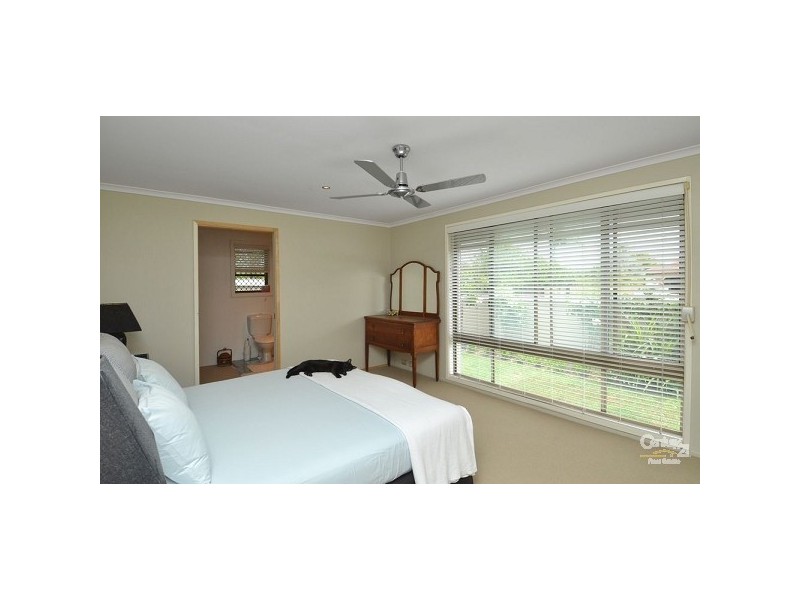 112 Waitomo Street, Broadbeach Waters QLD 4218