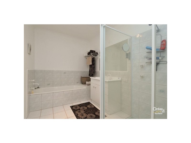 112 Waitomo Street, Broadbeach Waters QLD 4218