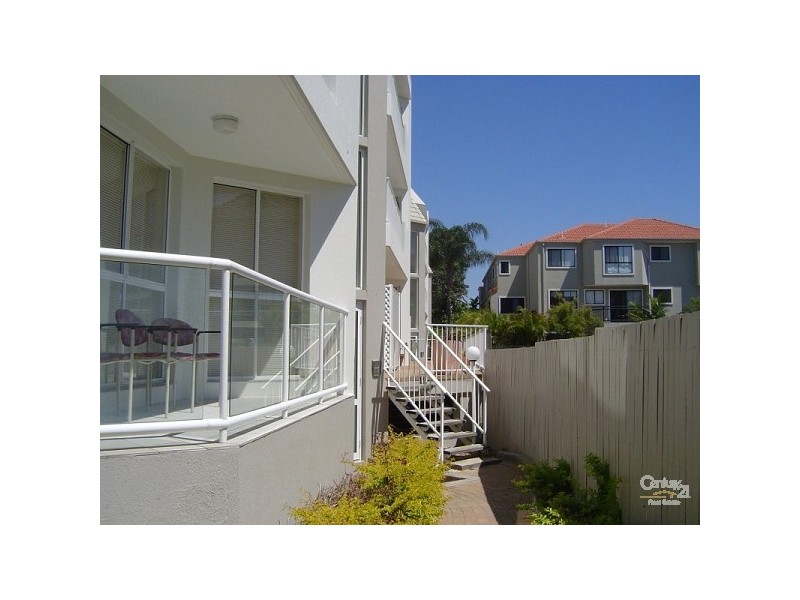 444 Marine Parade, Biggera Waters QLD 4216